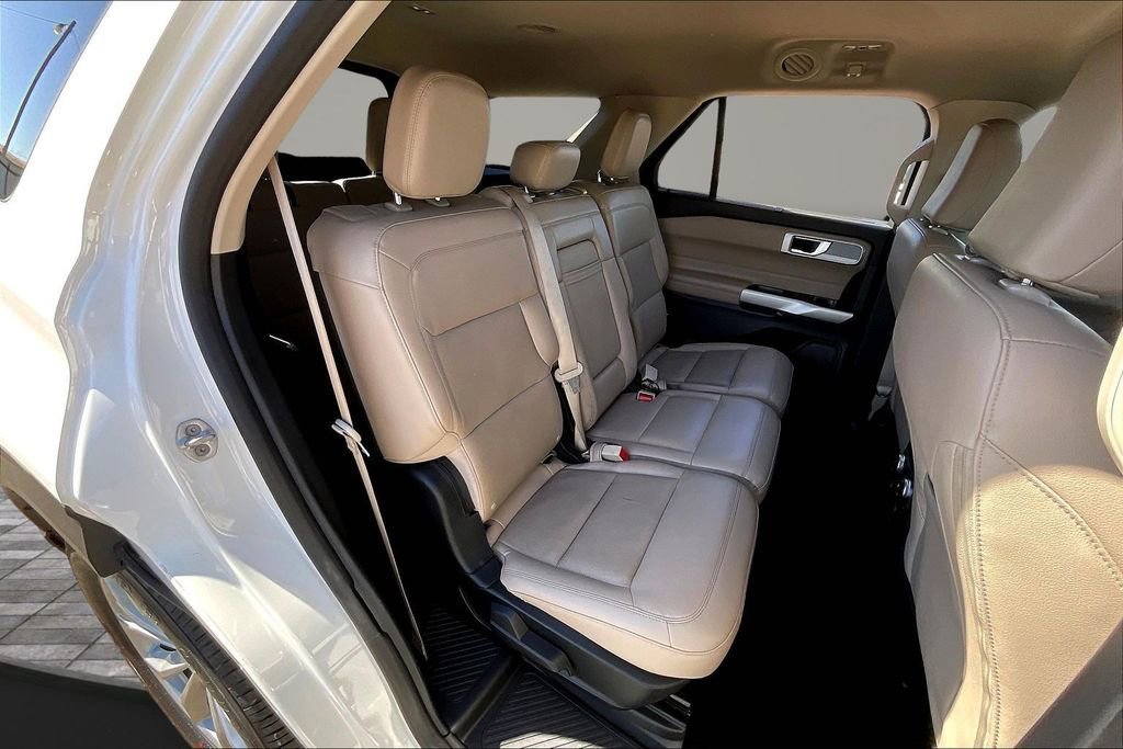 Used 2021 Ford Explorer Limited w/ Equipment Group 301A image 26