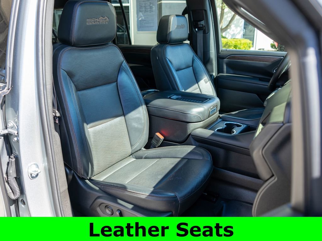Used 2024 Chevrolet Suburban High Country image 9