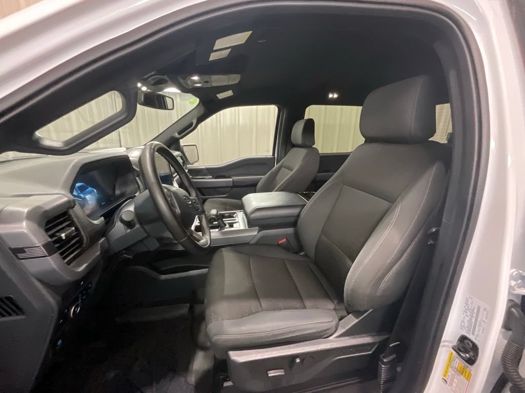 Used 2025 Ford F150 XLT w/ Equipment Group 302A MID AWD/4WD image 9