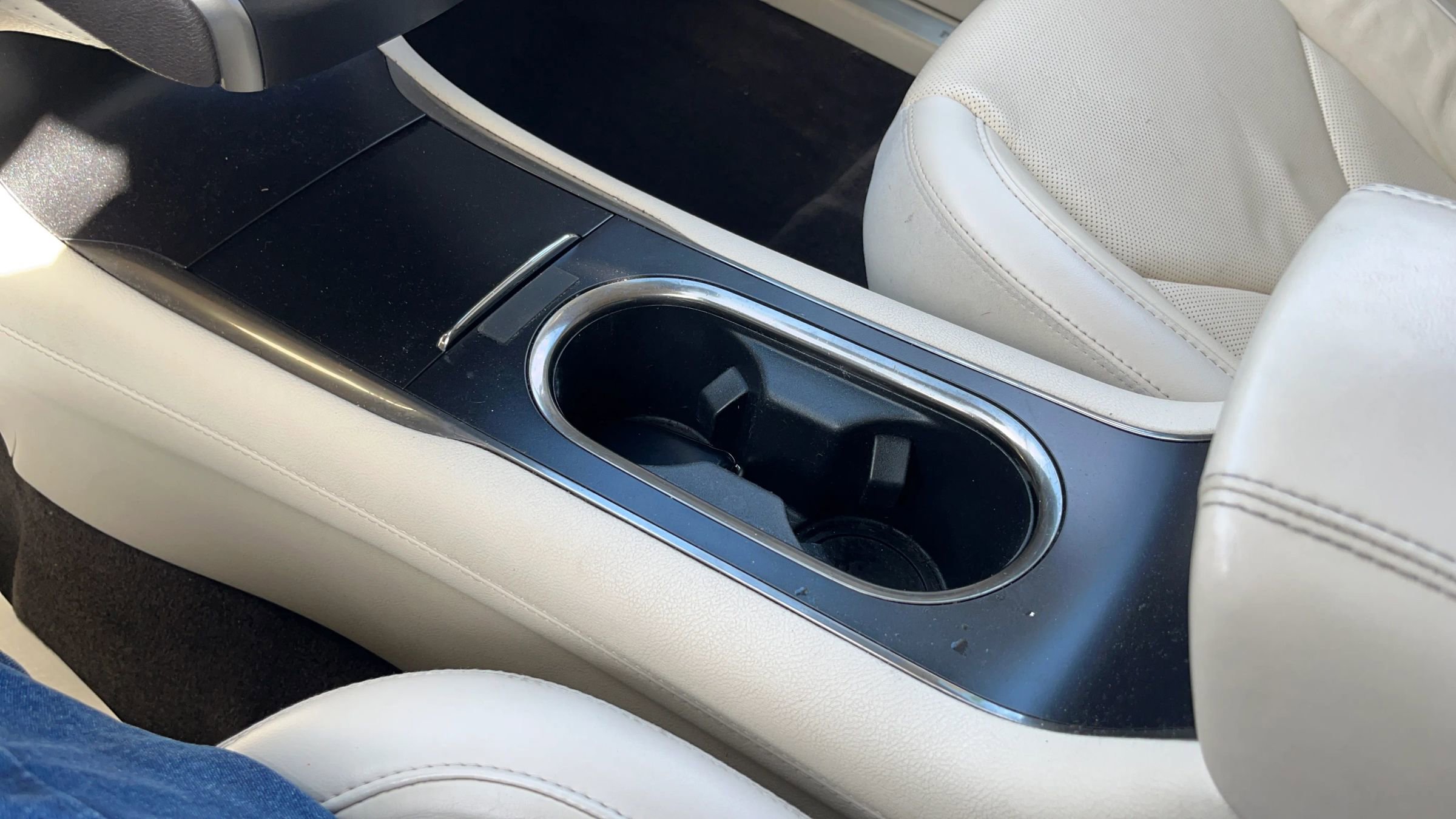 Used 2016 Lincoln MKC Reserve w/ Lincoln MKC Climate Package image 31