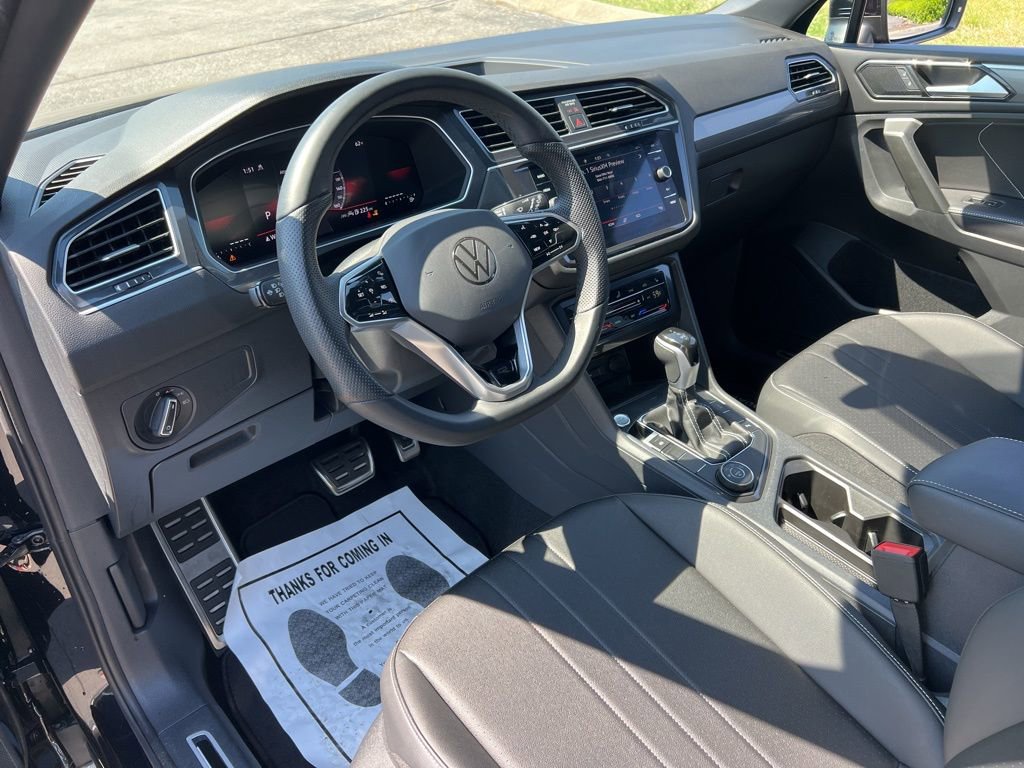 Certified 2024 Volkswagen Tiguan SE R-Line AWD/4WD image 14