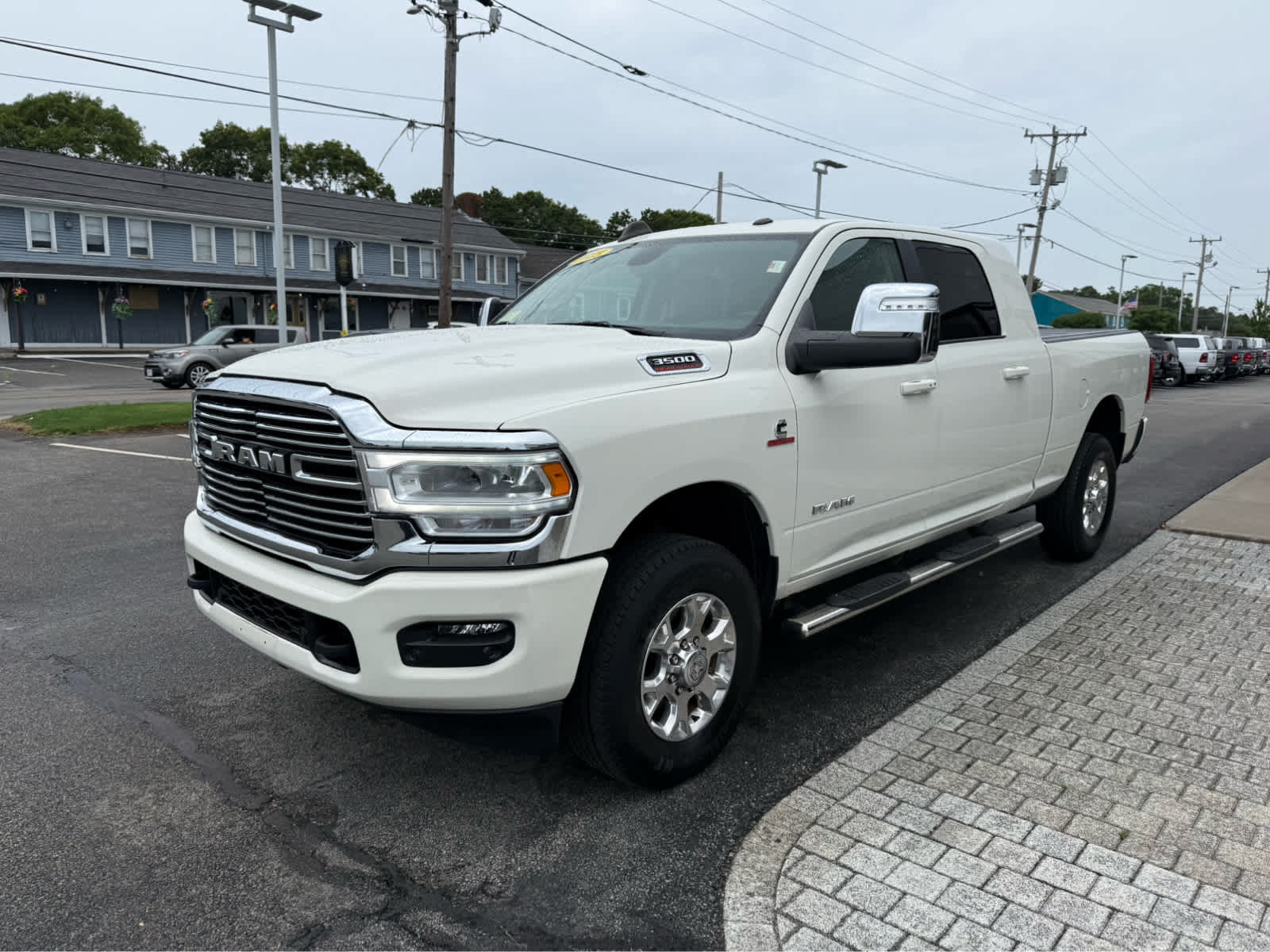Used 2023 RAM 3500 Laramie AWD/4WD image 4