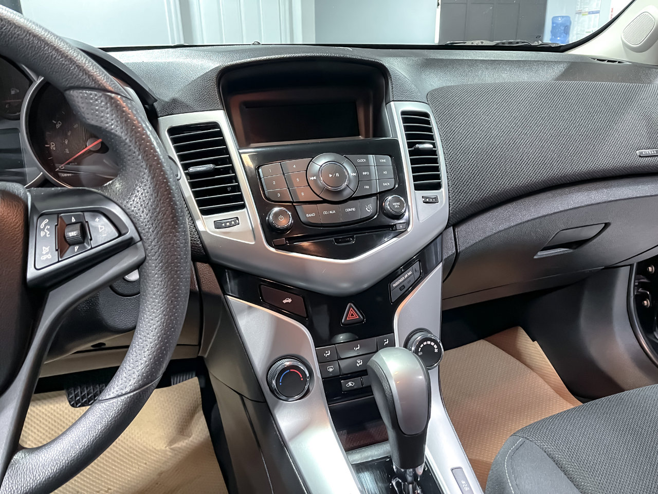 Used 2016 Chevrolet Cruze LT image 23