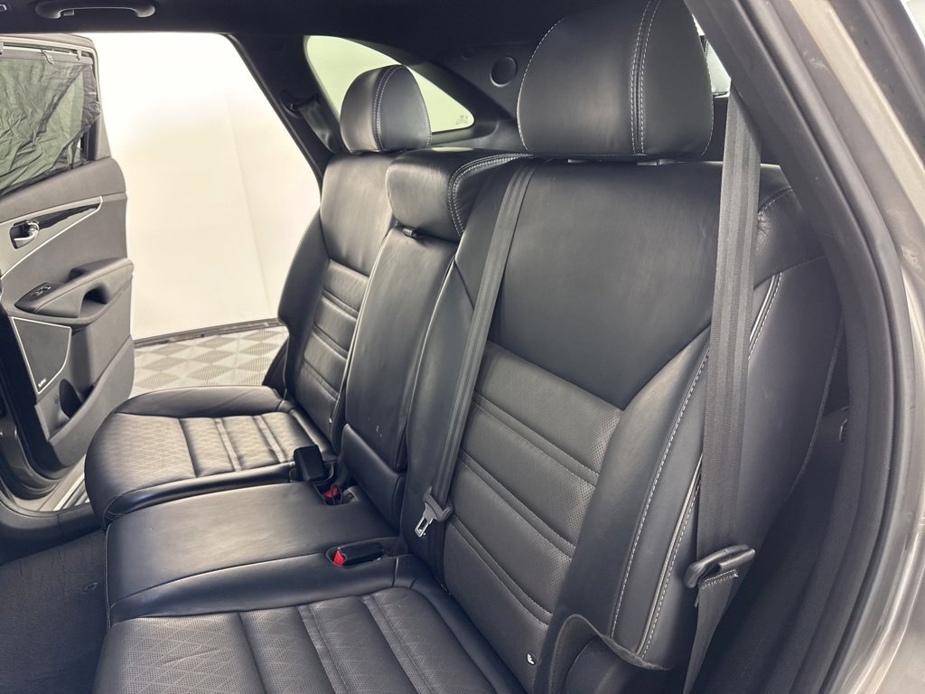 Used 2017 Kia Sorento SX image 32