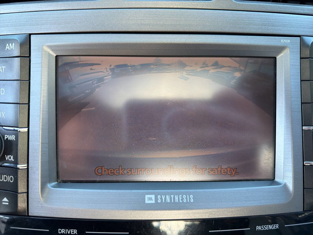 Used 2011 Toyota Avalon Limited image 24