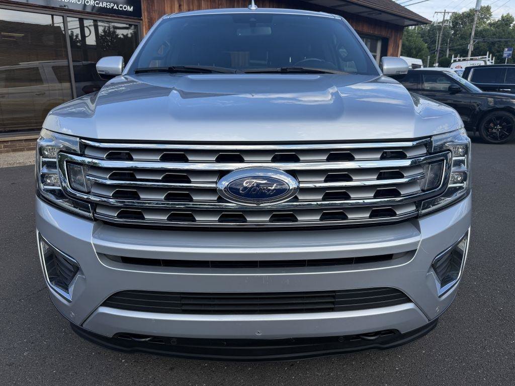 Used 2019 Ford Expedition Limited w/ Equipment Group 302A AWD/4WD image 8