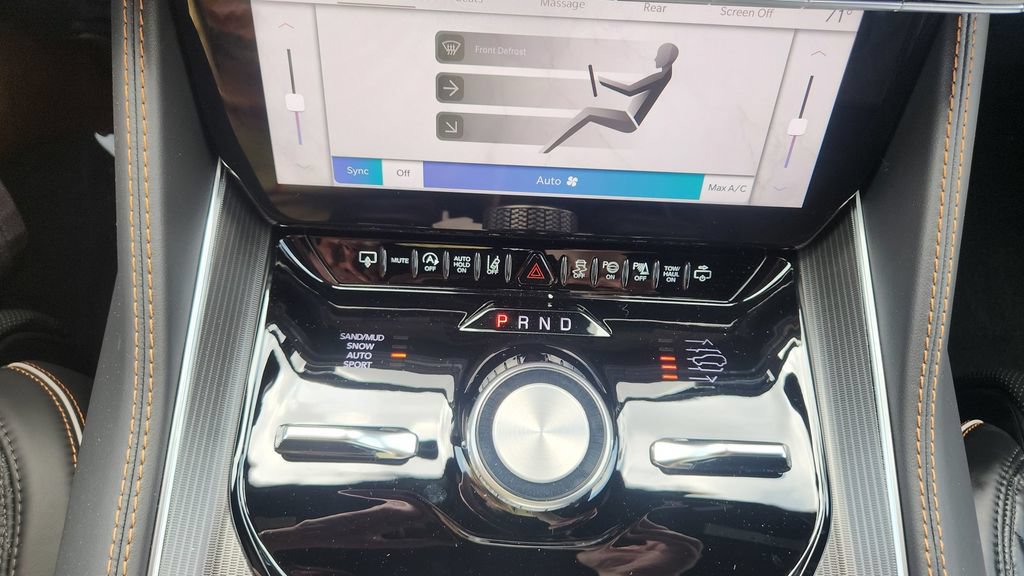 New 2026 Jeep Grand Wagoneer Summit AWD/4WD image 19