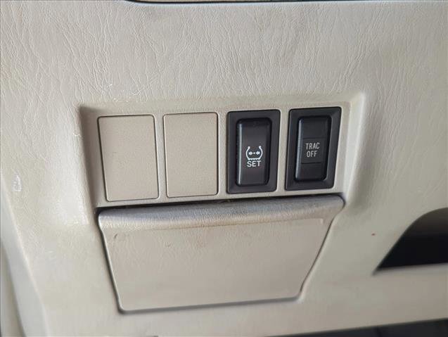 Used 2005 Toyota RAV4 2WD image 8