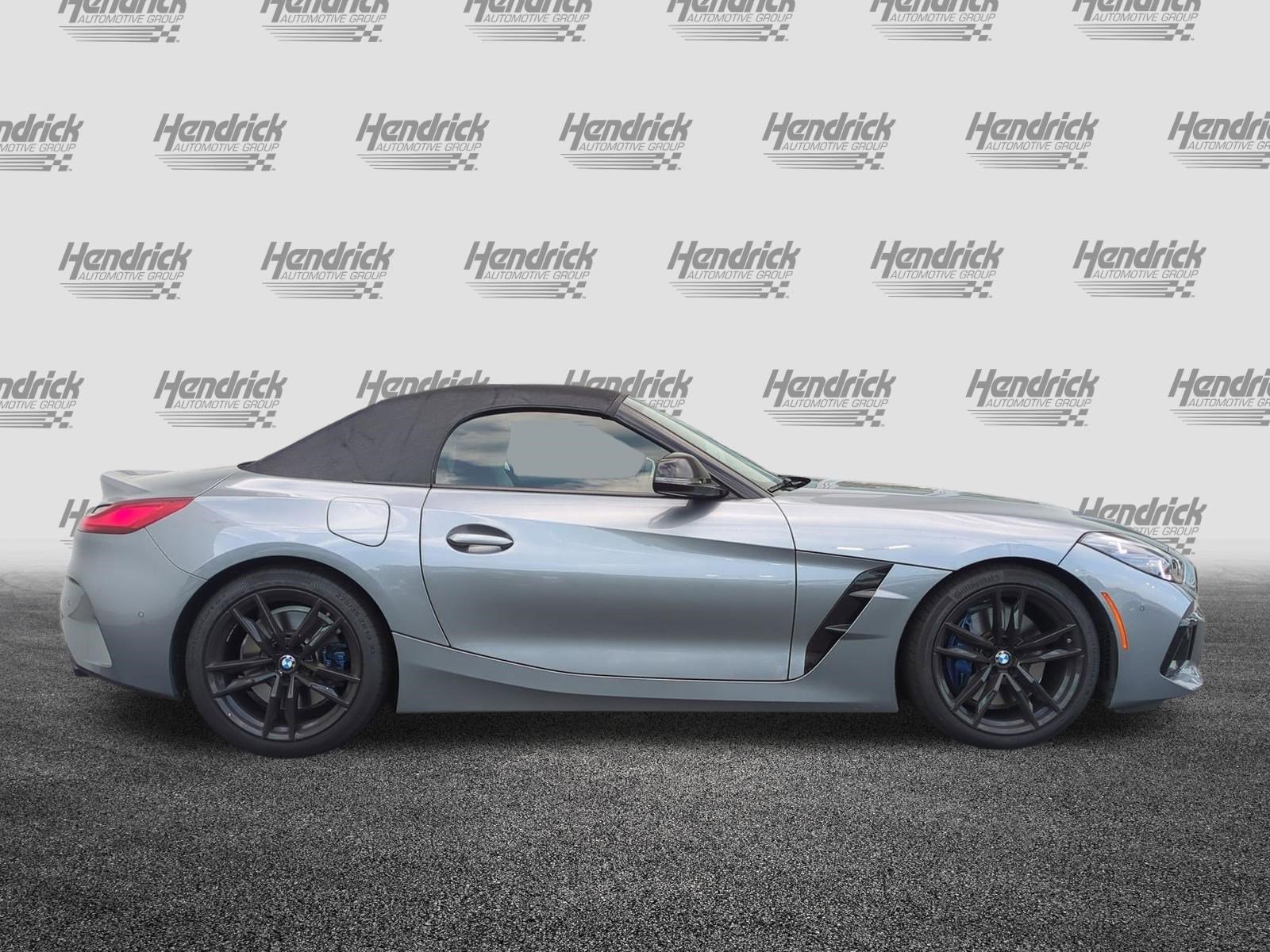 Used 2024 BMW Z4 M40i w/ Premium Package RWD image 10
