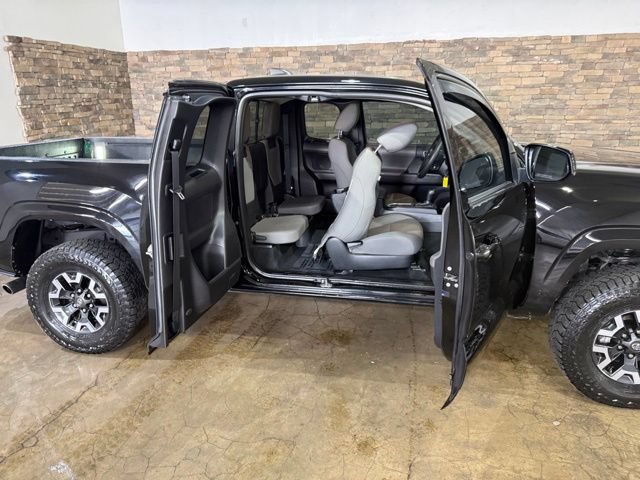 Used 2020 Toyota Tacoma SR w/ SR Convenience Package AWD/4WD image 11