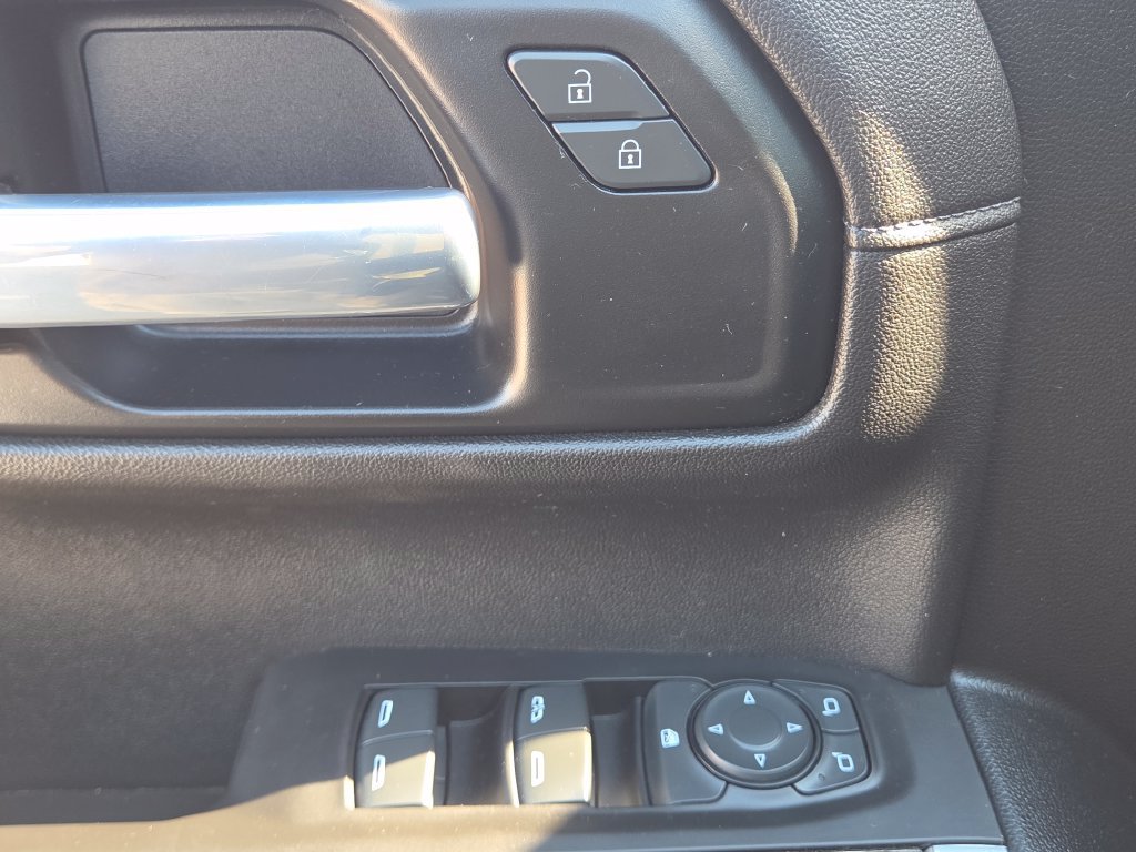Used 2021 Chevrolet Silverado 1500 LT Trail Boss w/ Bed Protection Package AWD/4WD image 34