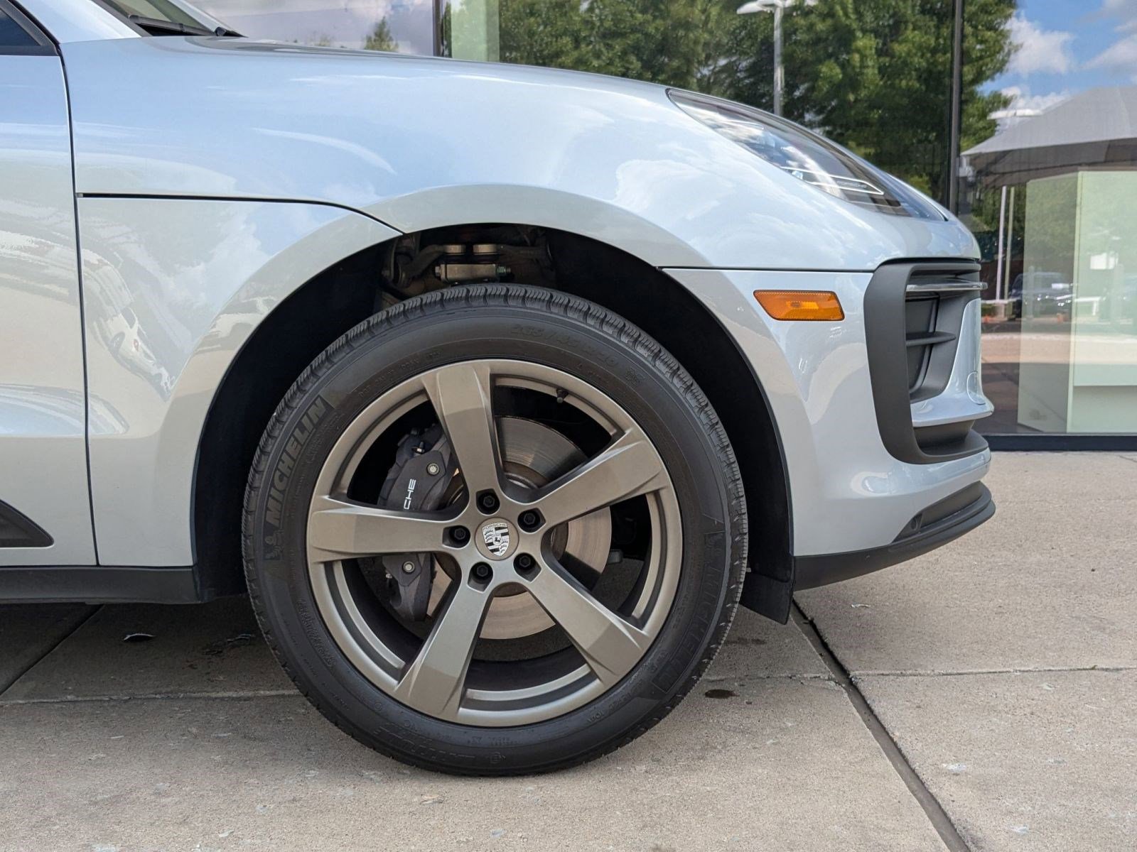 Certified 2026 Porsche Macan AWD/4WD image 11