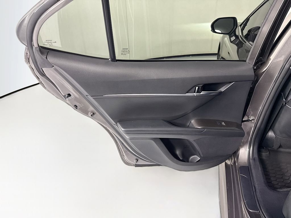 Used 2024 Toyota Camry SE w/ Audio Upgrade Package image 26