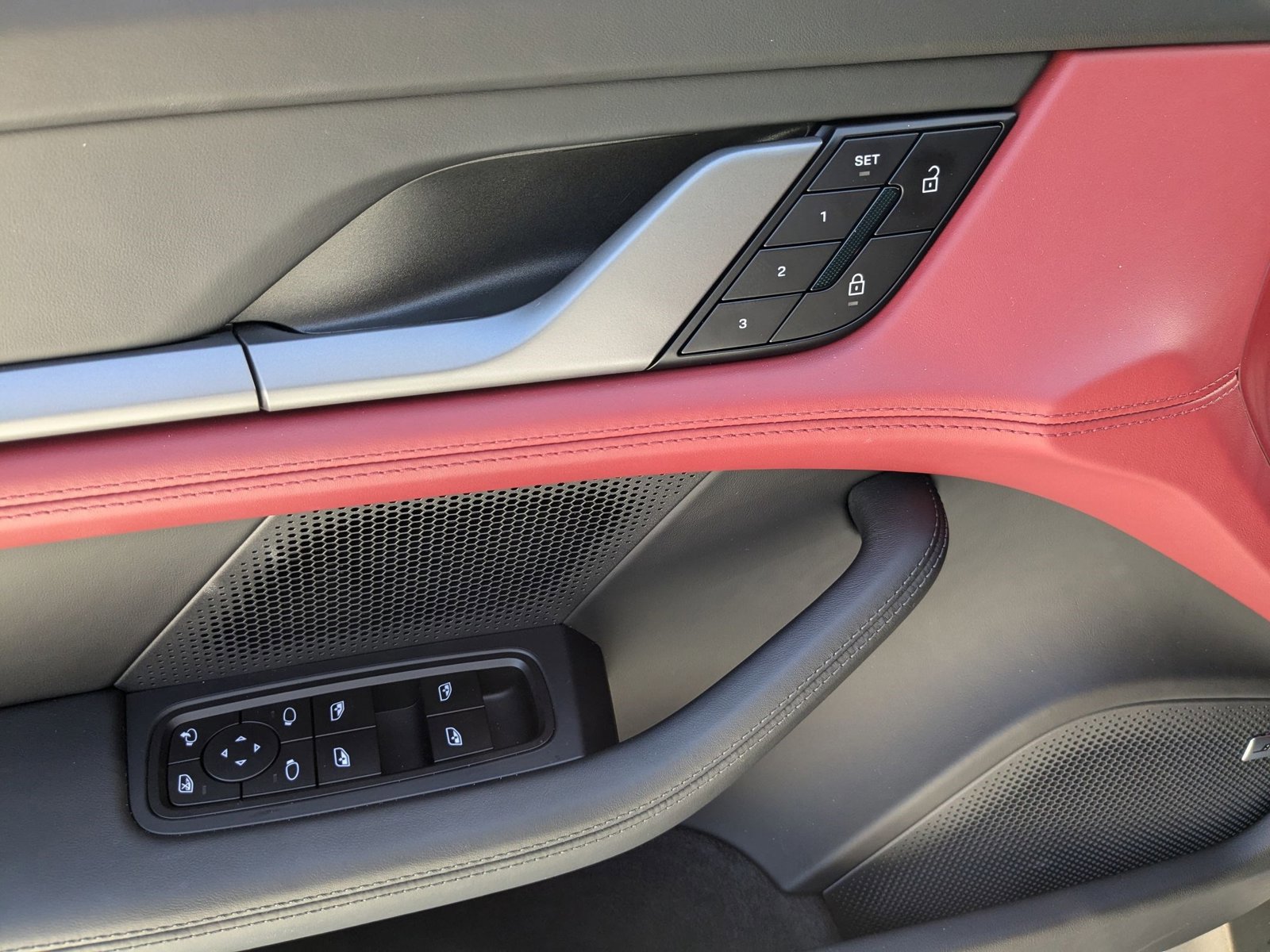 New 2025 Porsche Taycan 4S image 13