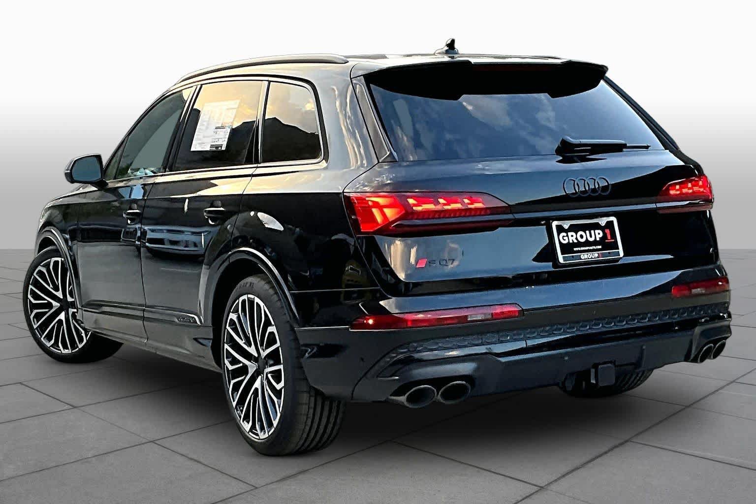 New 2026 Audi SQ7 Prestige AWD/4WD image 12
