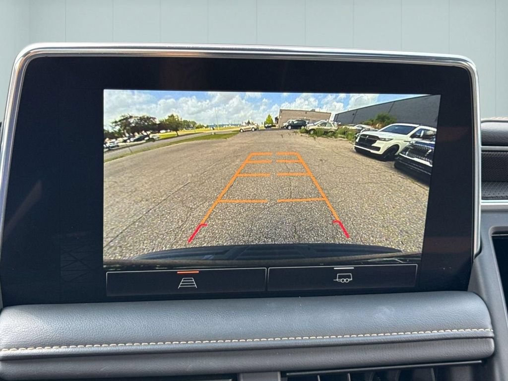 Used 2023 GMC Yukon AT4 AWD/4WD image 26