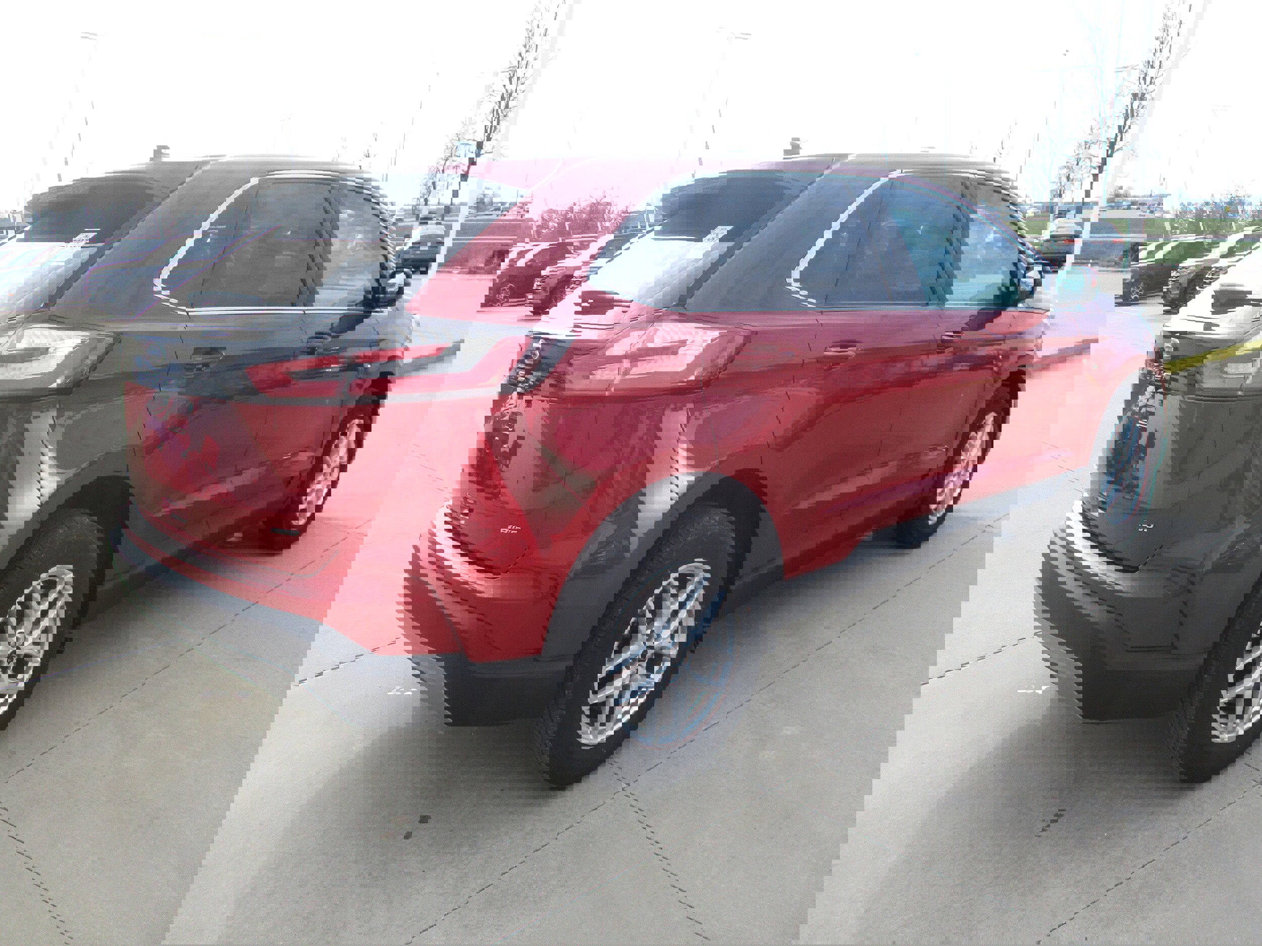 Used 2024 Ford Edge SEL w/ Convenience Package image 6