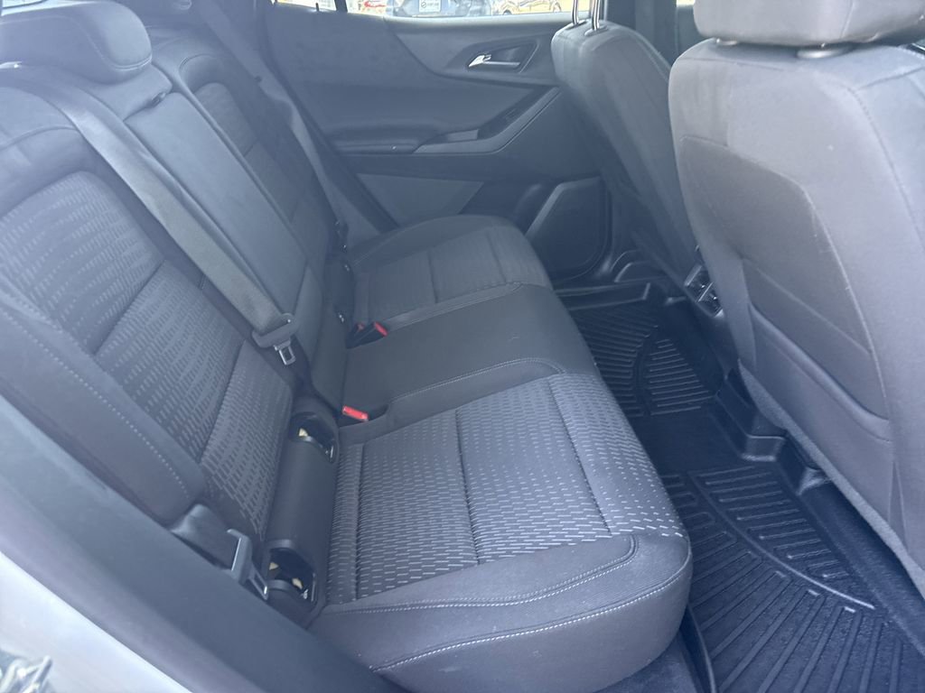 Used 2025 Chevrolet Equinox LT image 33