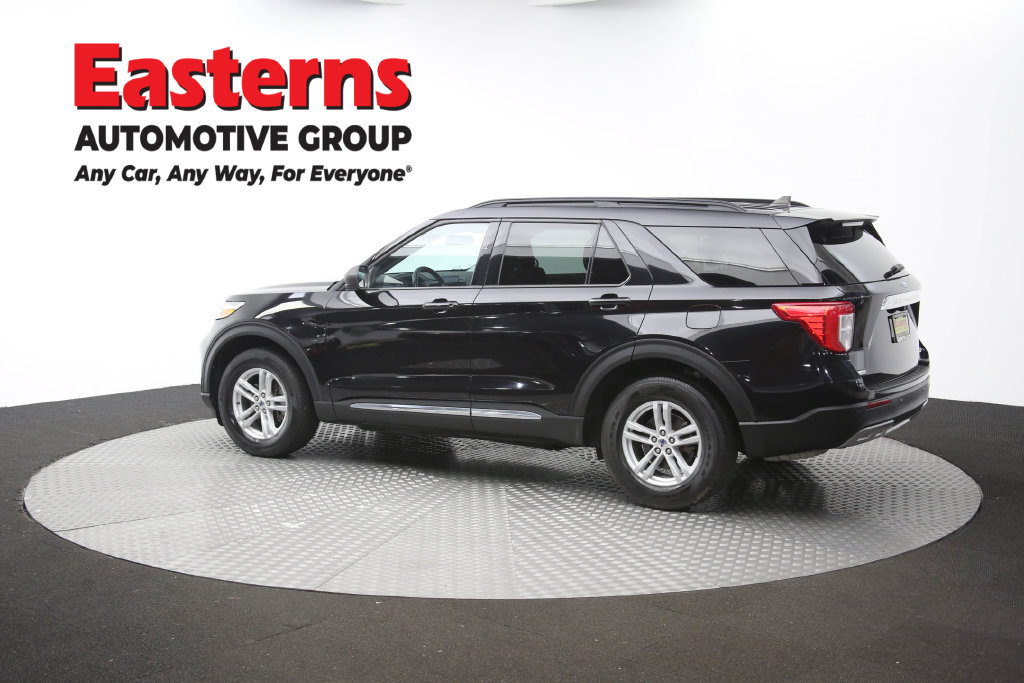 Used 2022 Ford Explorer XLT w/ Equipment Group 202A AWD/4WD image 58