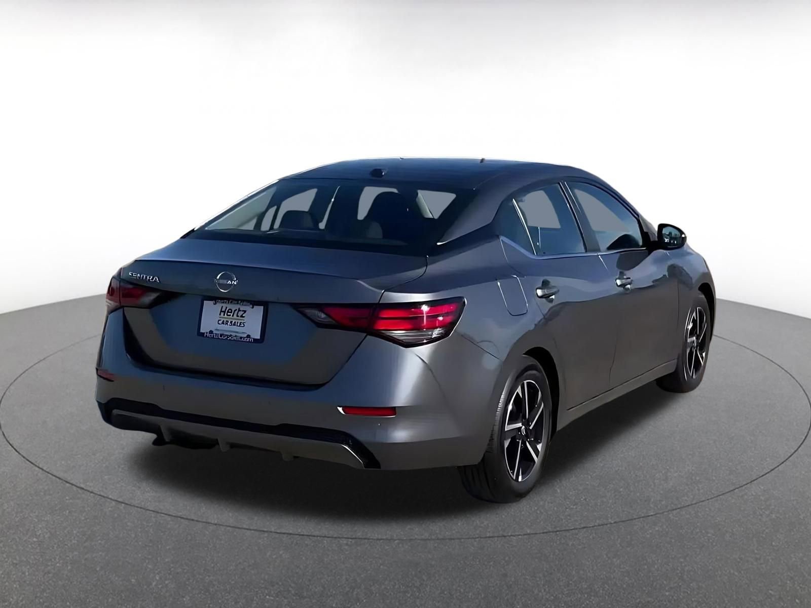 Used 2025 Nissan Sentra SV image 14