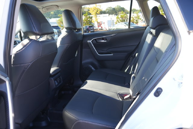 Used 2025 Toyota RAV4 XLE Premium w/ Weather Package FWD image 15