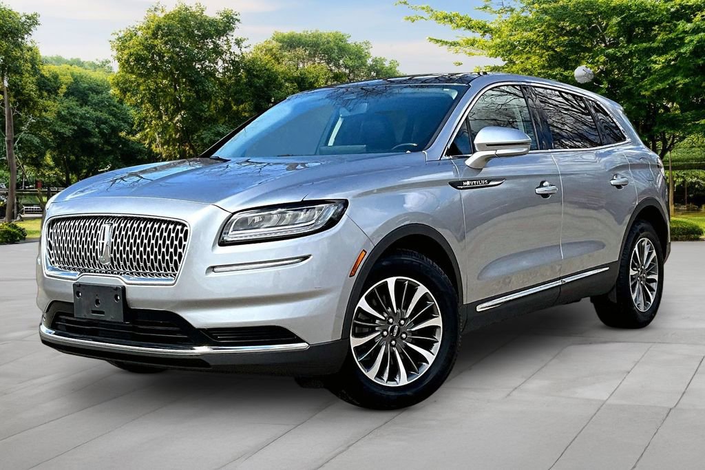 Used 2021 Lincoln Nautilus Reserve FWD image 11