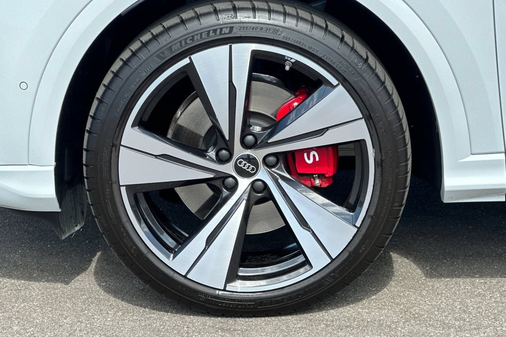 Used 2025 Audi SQ5 Premium Plus AWD/4WD image 26
