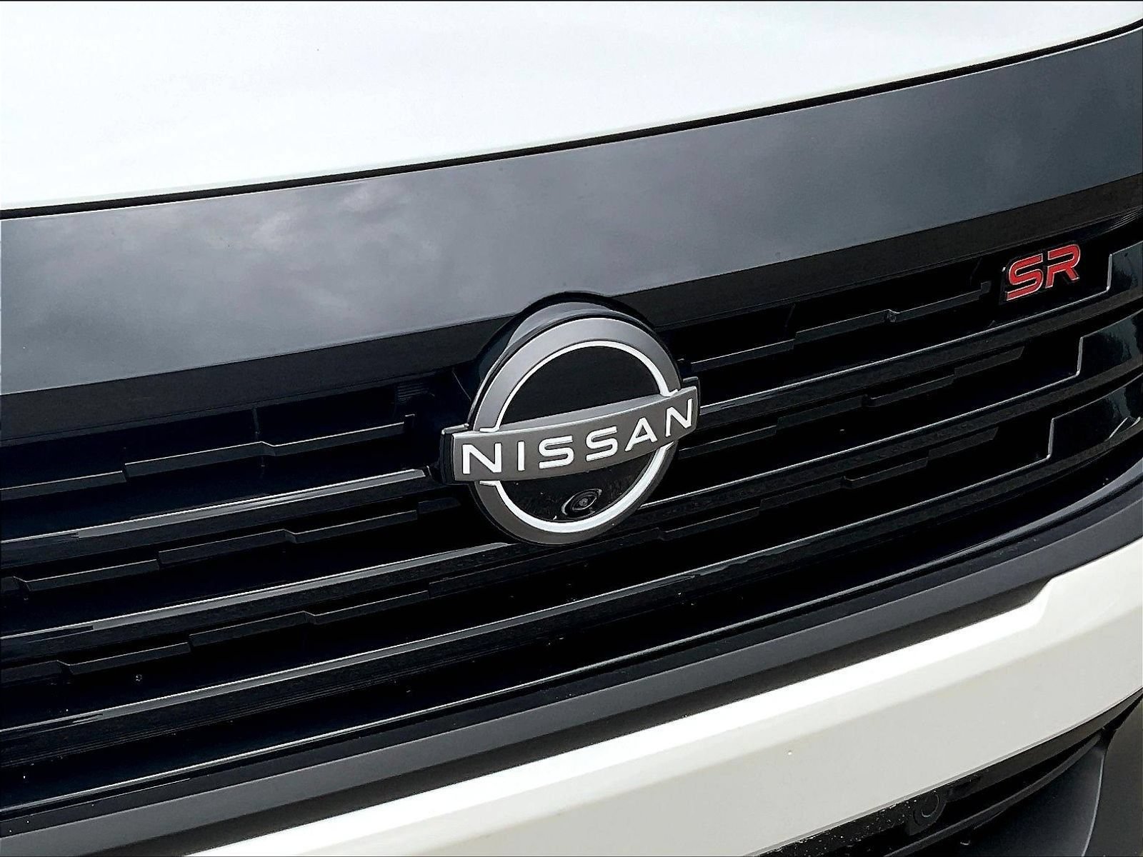 Certified 2025 Nissan Kicks SR FWD image 34
