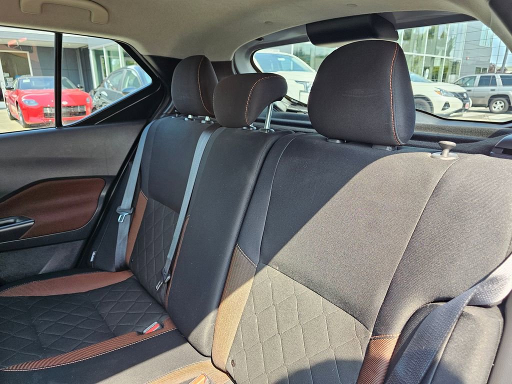 Used 2020 Nissan Kicks SR image 11