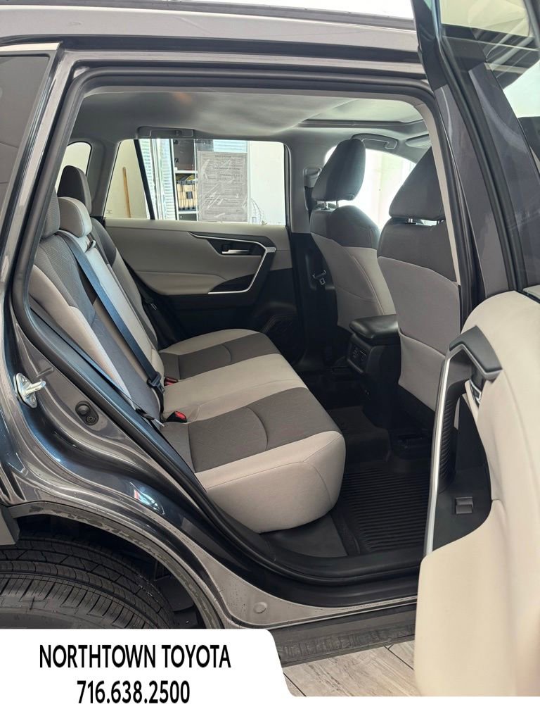 Used 2019 Toyota RAV4 XLE w/ Convenience Package AWD/4WD image 24