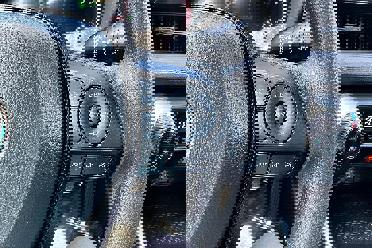 Used 2023 Toyota RAV4 XLE image 18