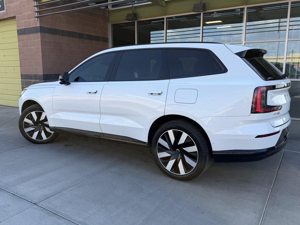 Used 2025 Volvo EX90 Plus w/ Protection Package Premier AWD/4WD image 5