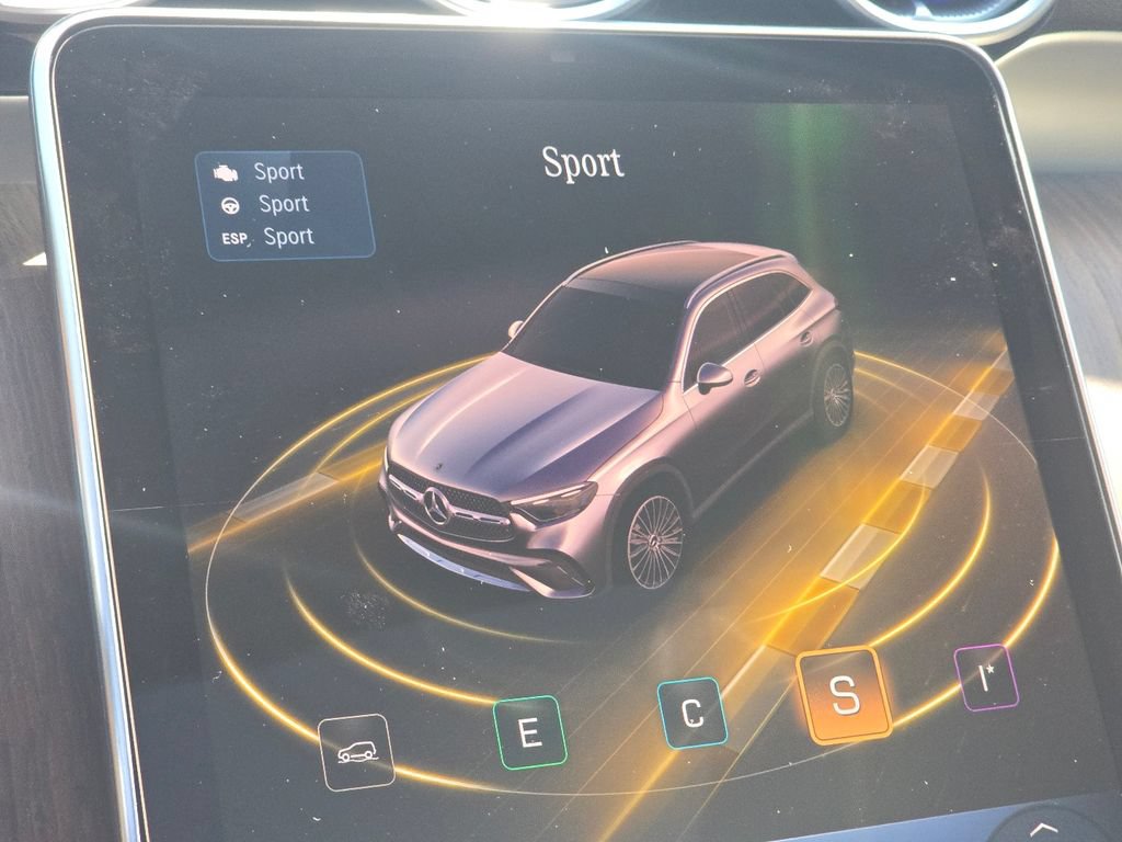 New 2027 Mercedes-Benz GLC 300 4MATIC image 34