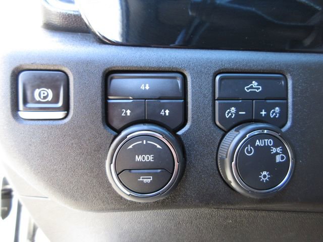 Used 2024 Chevrolet Silverado 2500 LT image 26