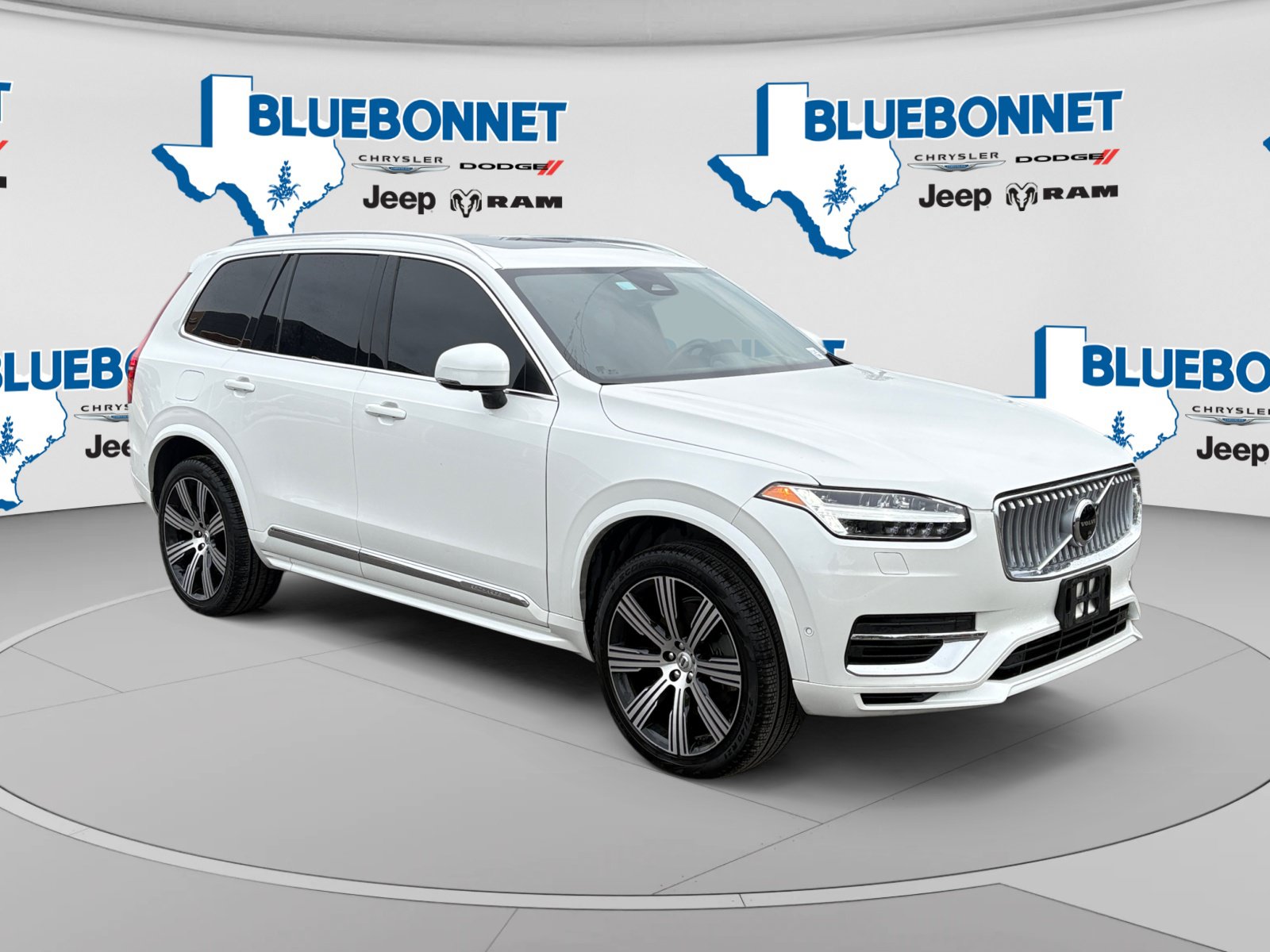 Used 2024 Volvo XC90 T8 Ultimate w/ Lounge Package AWD/4WD image 3