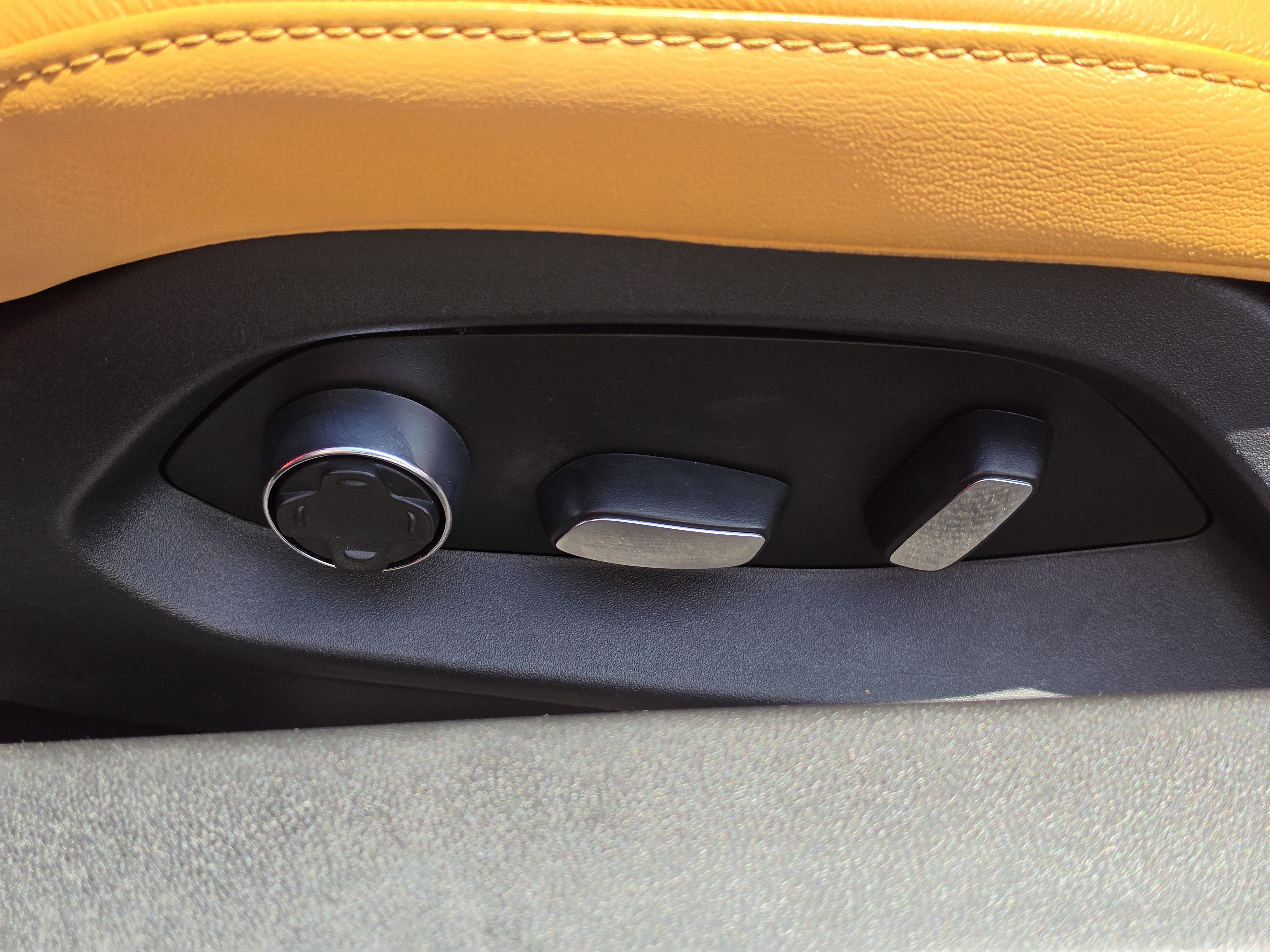 Used 2023 Chevrolet Corvette Z06 RWD image 24