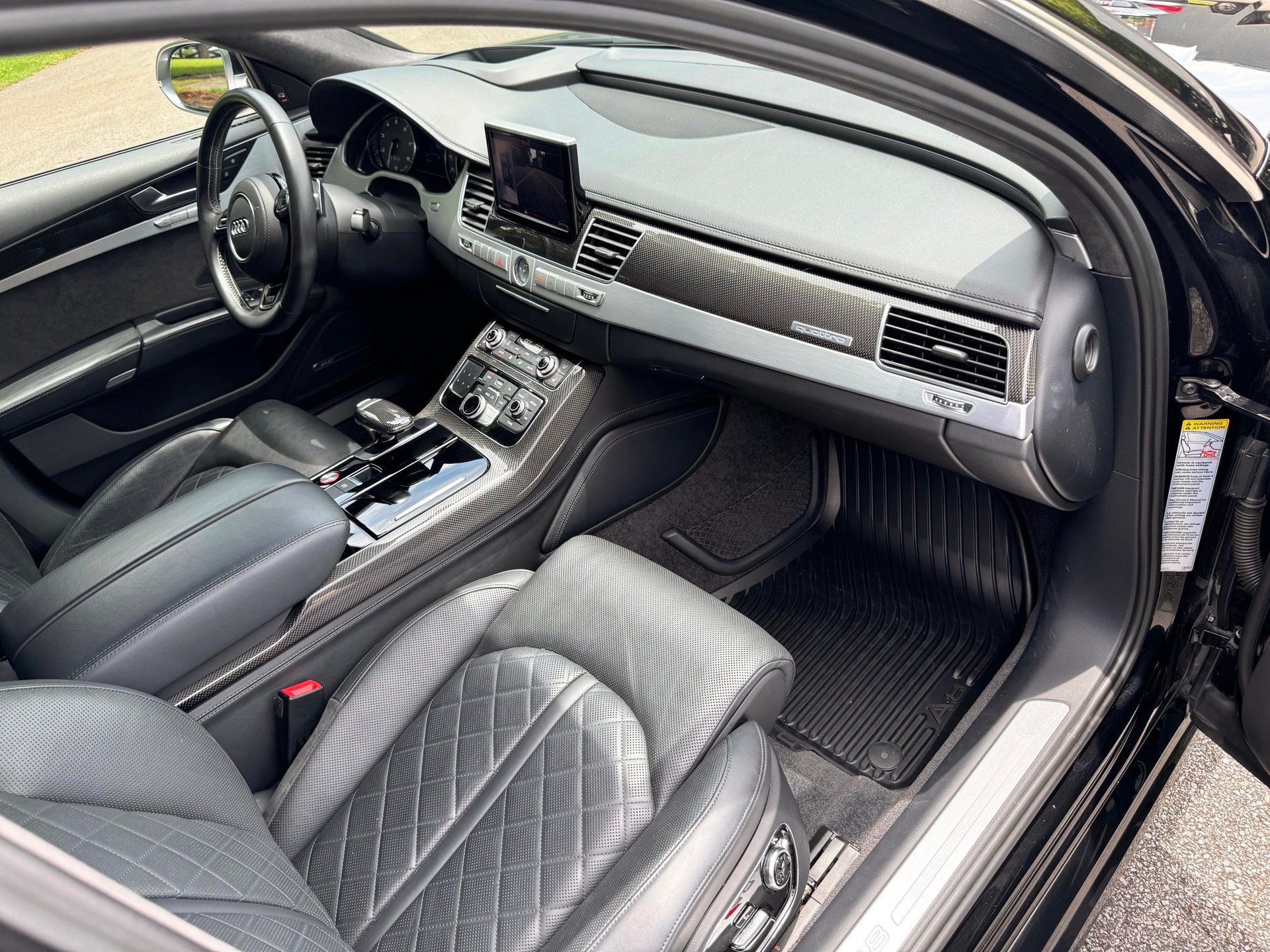 Used 2017 Audi S8 Plus AWD/4WD image 40