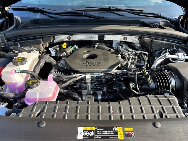 New 2027 Jeep Grand Cherokee Altitude AWD/4WD image 32
