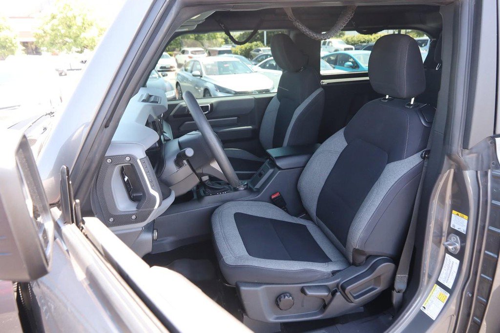 Used 2022 Ford Bronco 2-Door w/ Sasquatch Package AWD/4WD image 8