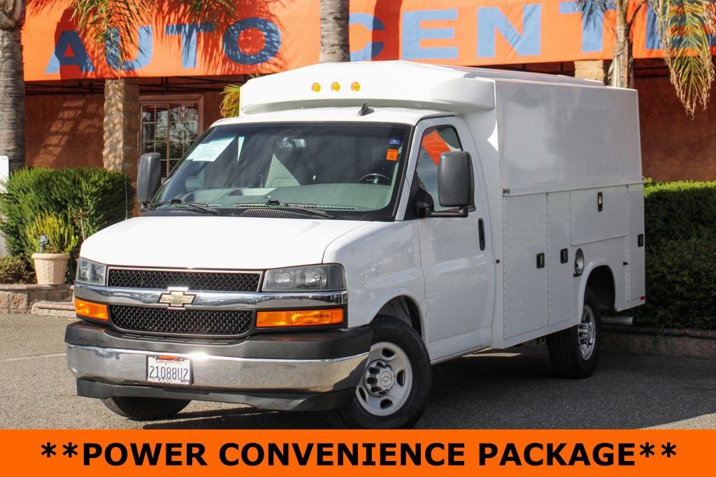 Used 2019 Chevrolet Express 3500 w/ Power Convenience Package image 4