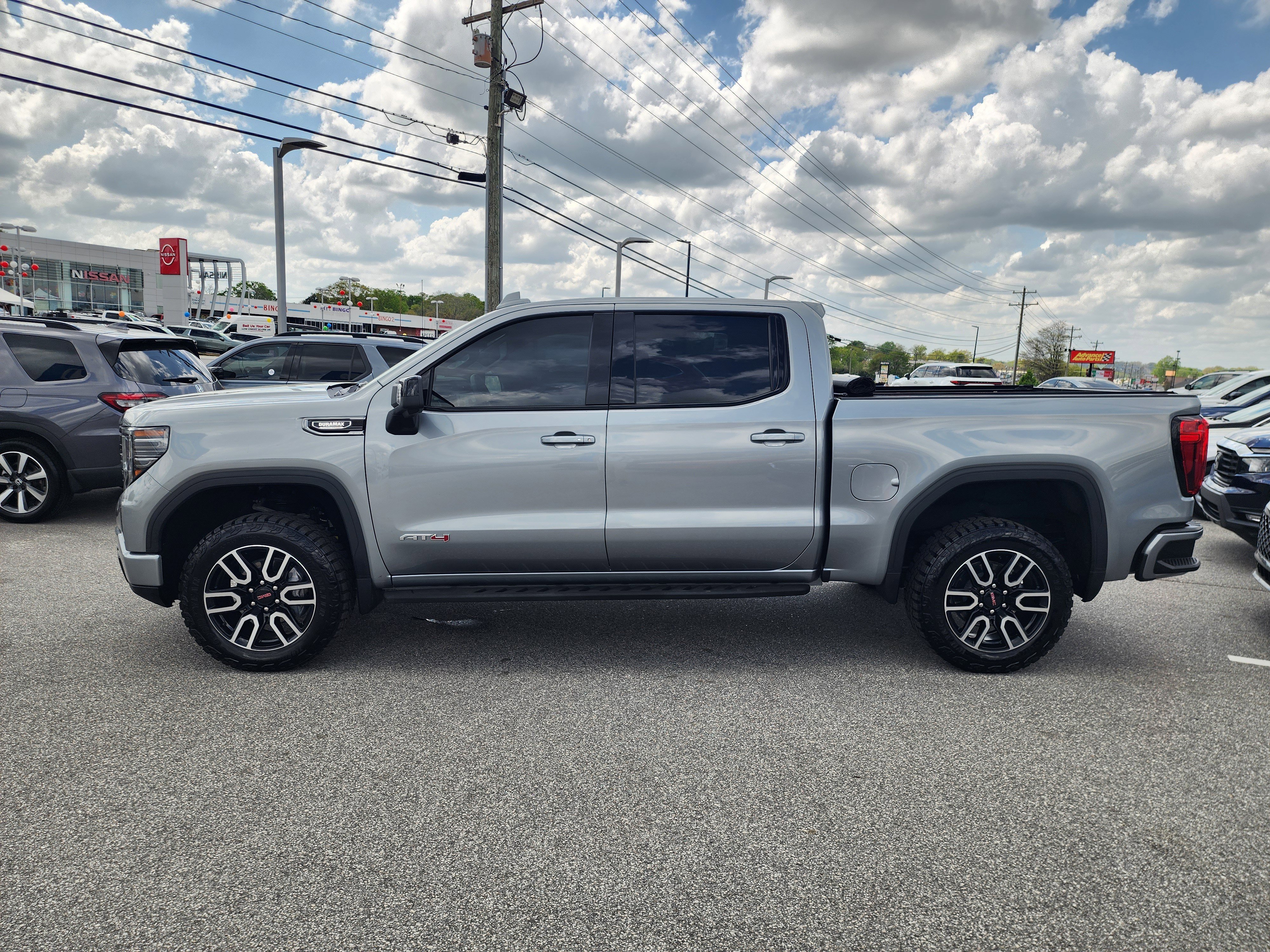 Used 2025 GMC Sierra 1500 AT4 w/ AT4 Premium Package image 8