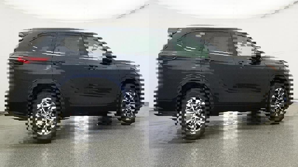 New 2026 Toyota Highlander XLE image 26