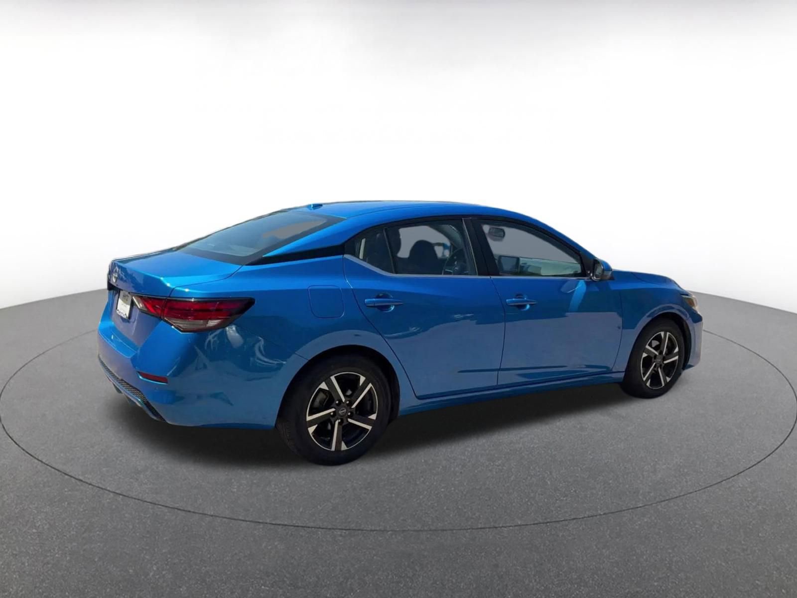 Used 2025 Nissan Sentra SV FWD image 15