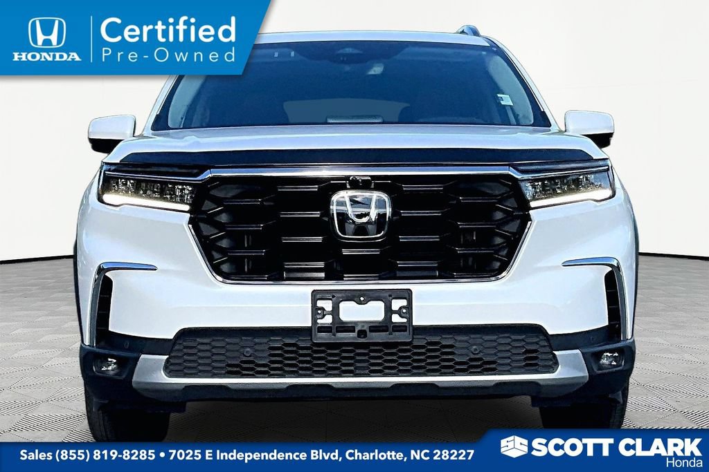 Certified 2024 Honda Pilot Elite image 2