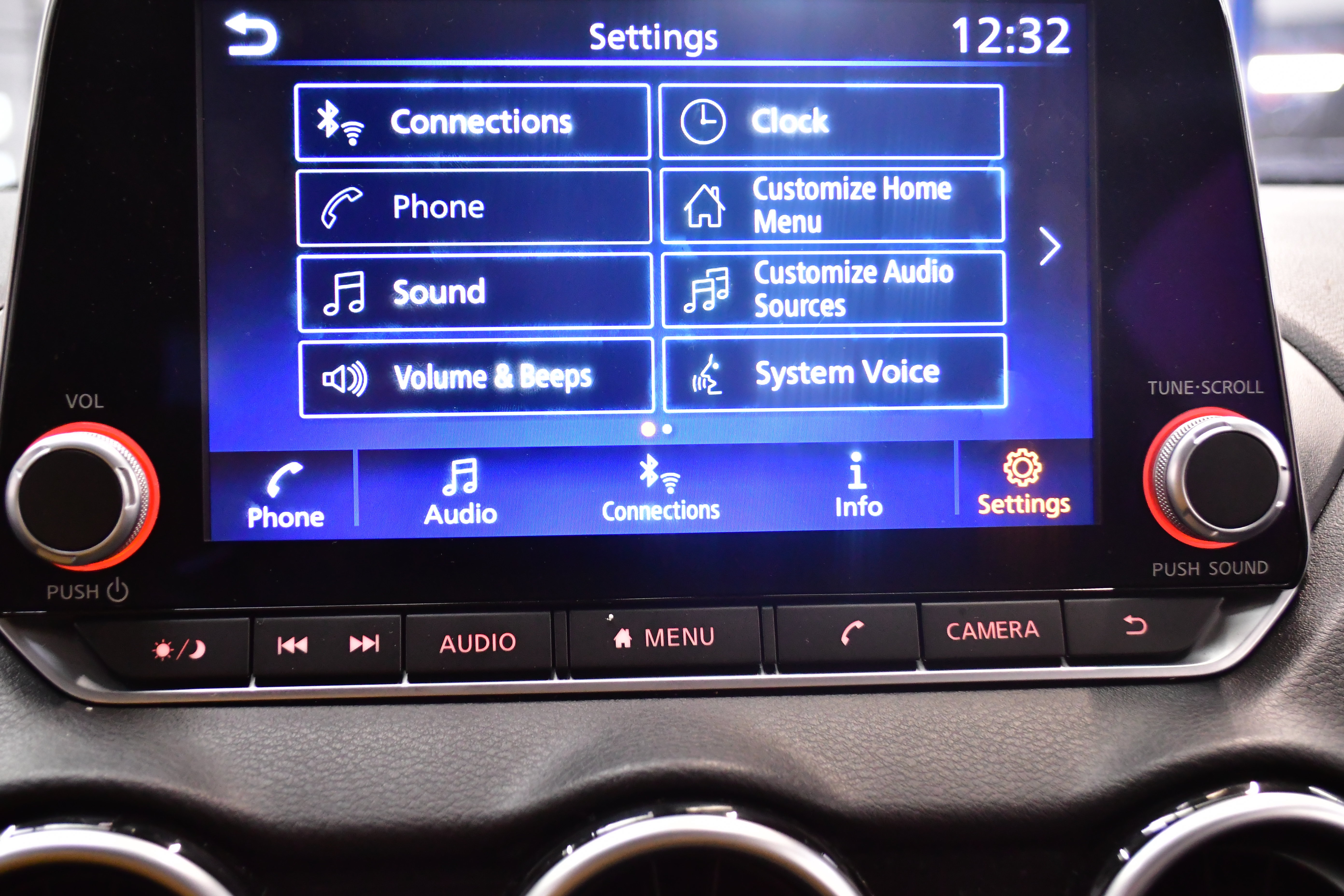 Used 2024 Nissan Sentra SV FWD image 25