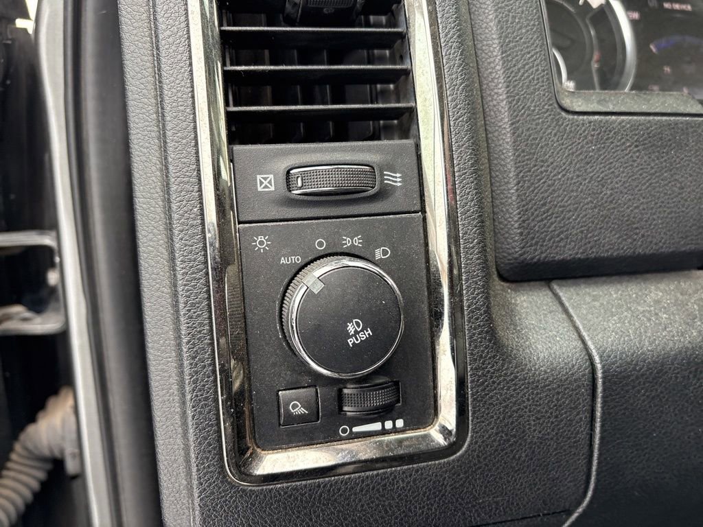 Used 2013 RAM 1500 Sport w/ Sport Premium Group image 18