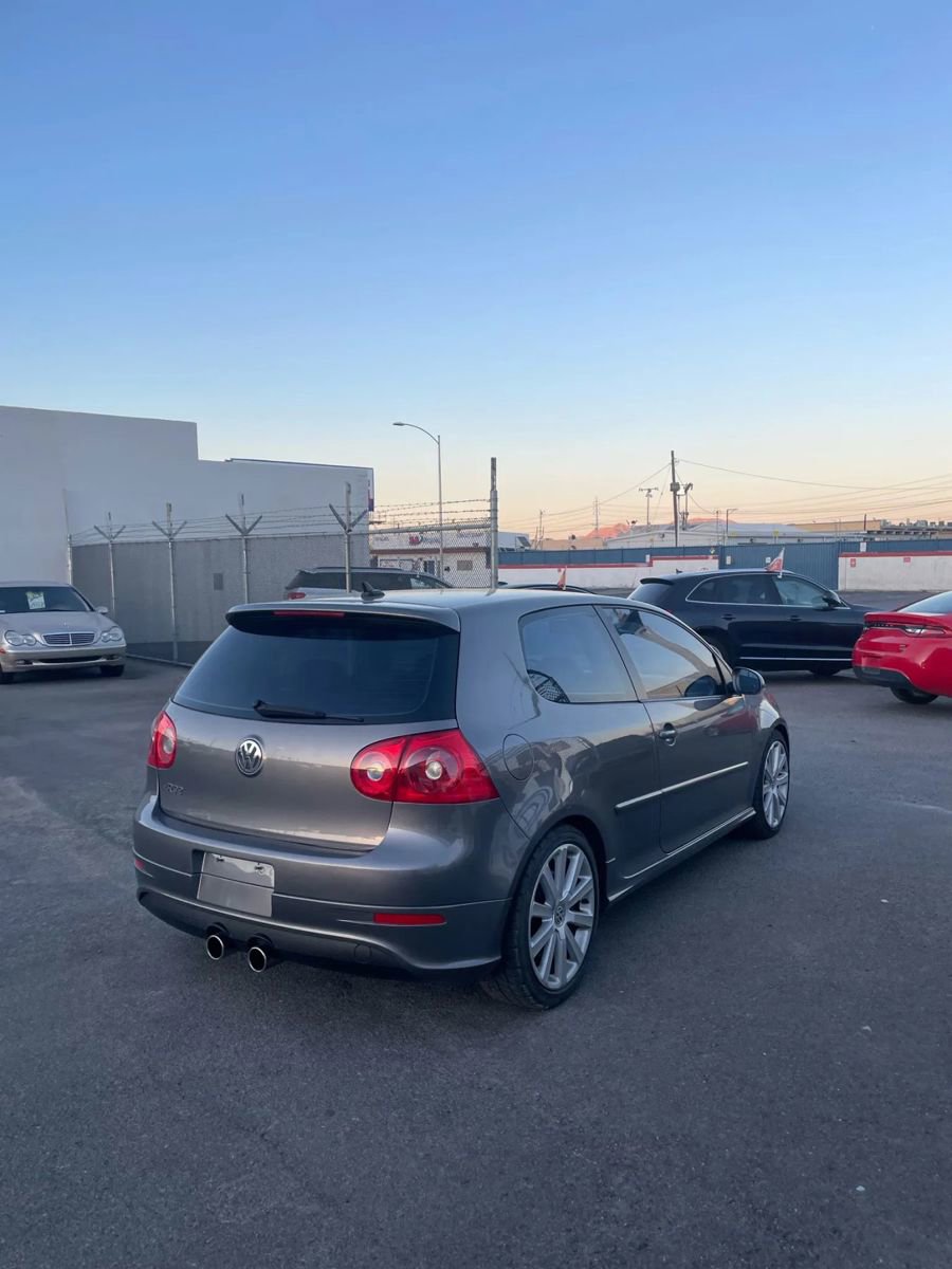 Used 2008 Volkswagen R32 image 4