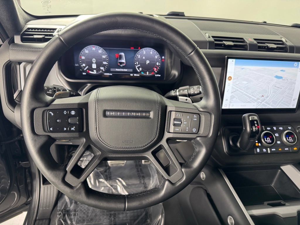 Used 2025 Land Rover Defender 130 V8 AWD/4WD image 16