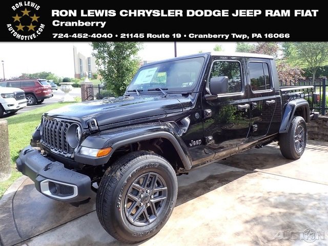 New 2025 Jeep Gladiator Sport