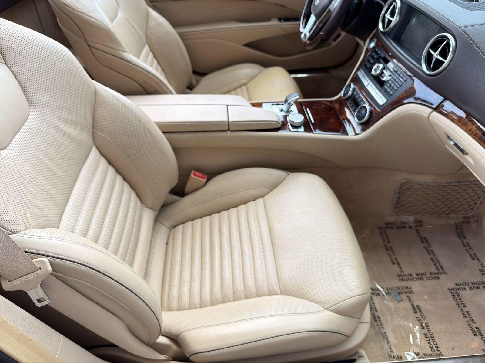 Used 2015 Mercedes-Benz SL 550 image 29